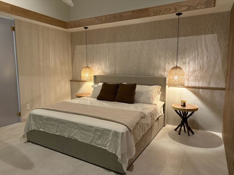 4a0bc5e6-6147-4c8b-a7dd-25537ea4a9f1